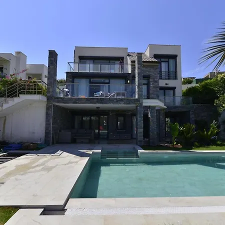 Villa Green House *